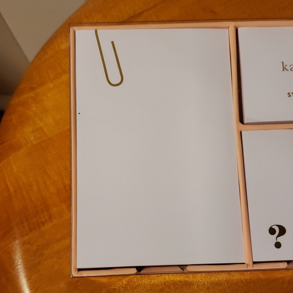 Kate Spade Sticky Note Set - Picture 3 of 6